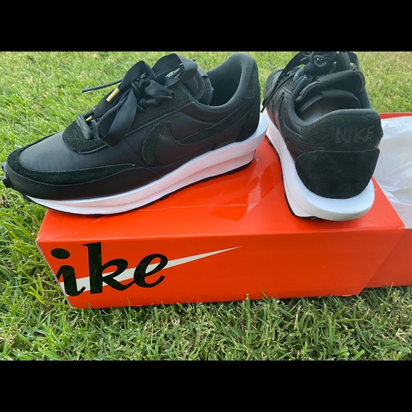 NIKE LDWAFFLE SACAI - Picture 2 of 3